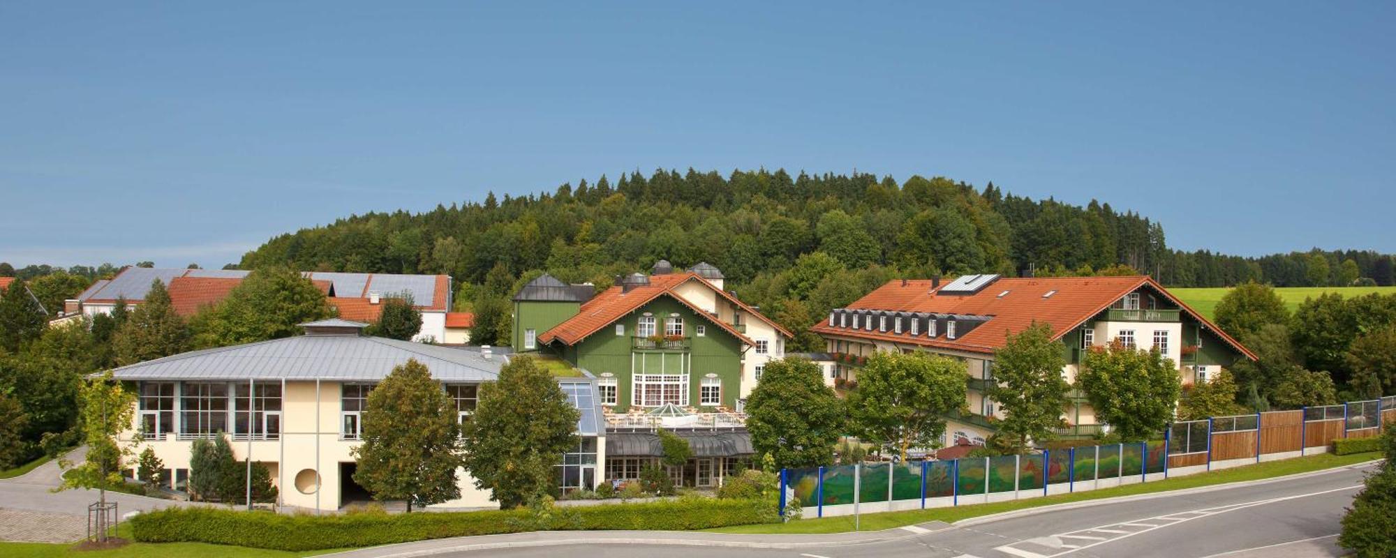 Hotel Bayerischer Hof Miesbach, BW Premier Collection Bagian luar foto